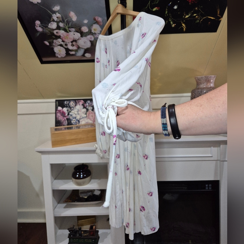 We The Free White and Pink Floral Top - Picture 3 of 7